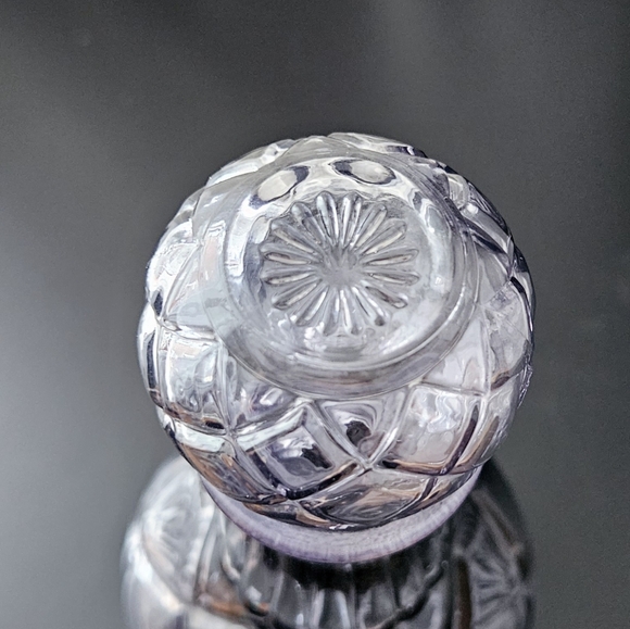 Glass Decanter With Stopper Round Base Clear Gray - Picture 3 of 5